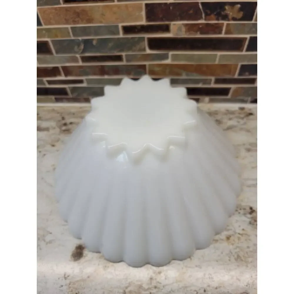 Vintage Anchor Hocking Fire King Milk Glass Scalloped Serving Bowl Gold Trim 11